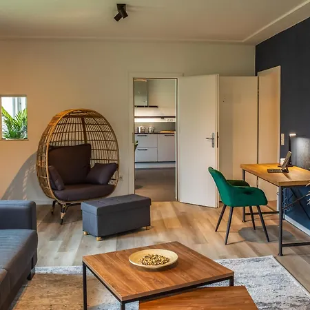 Apartment Kokomani Living