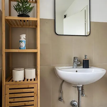 Kokomani Living 아파트 베츨러